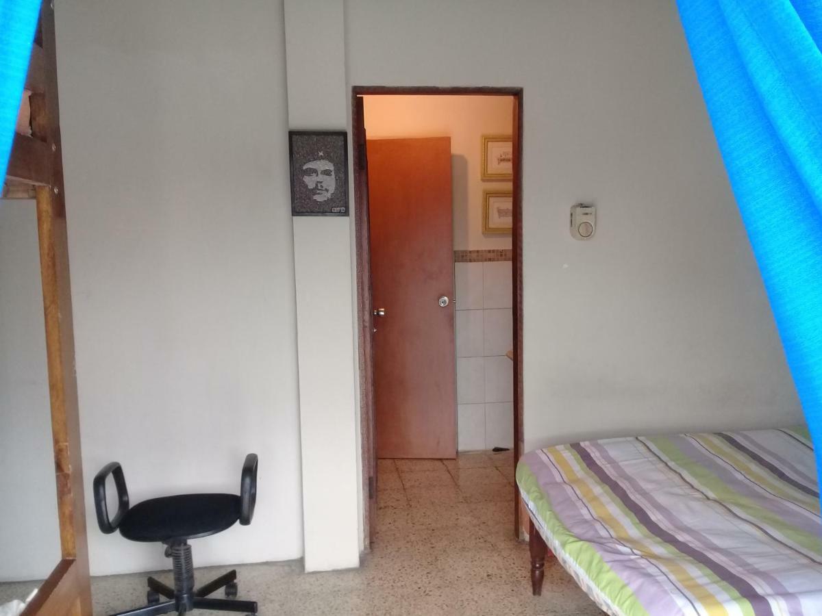 Habitación en casa particular Celeste *